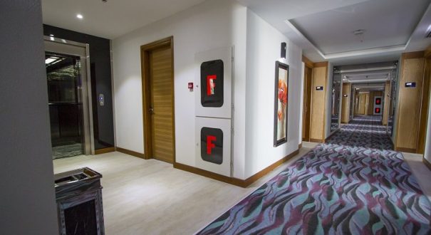 INTERNATIONAL KISH (28)