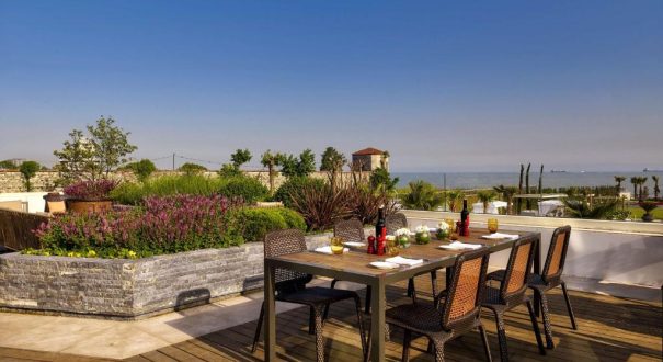 Hyatt Regency8 Hyatt Regency8