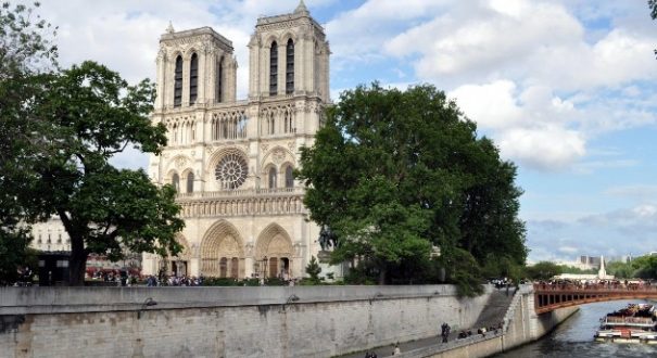 Notre-Dame Cathedral in Paris4 توصیه هایی برای بازدید از کلیسای نوتردام پاریس