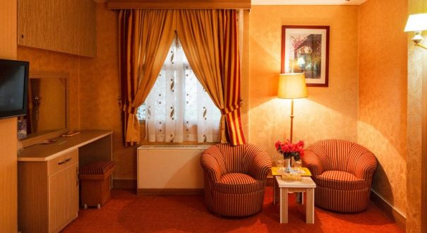 Isfahan AliQapu Hotel8 هتل پارسیان عالی قاپو اصفهان8