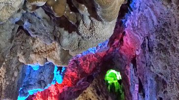 واگذاری غار نخجیر به بهره‌بردار جدید