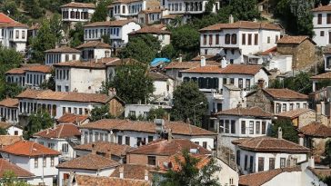 روستای شیرینجه، افسوس در کوهستان