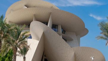 جاذبه های قطر