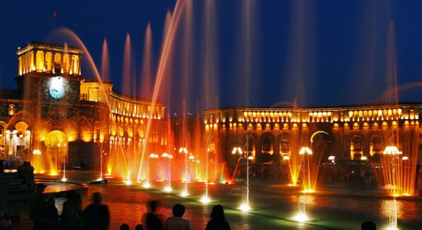 The Republic Square of Yerevan3 جاذبه های دیدنی میدان