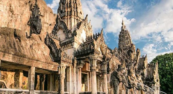 Phuket FantaSea-main پارک فانتاسی در پوکت