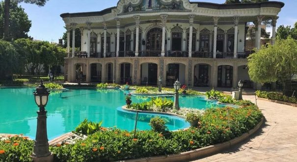 Shiraz restaurants-mehr چایخانه سرای مهر از رستورانهای شیراز